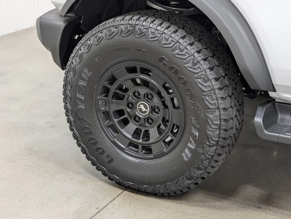 2026 Ford Bronco 6th Gen - Image 2 of 29