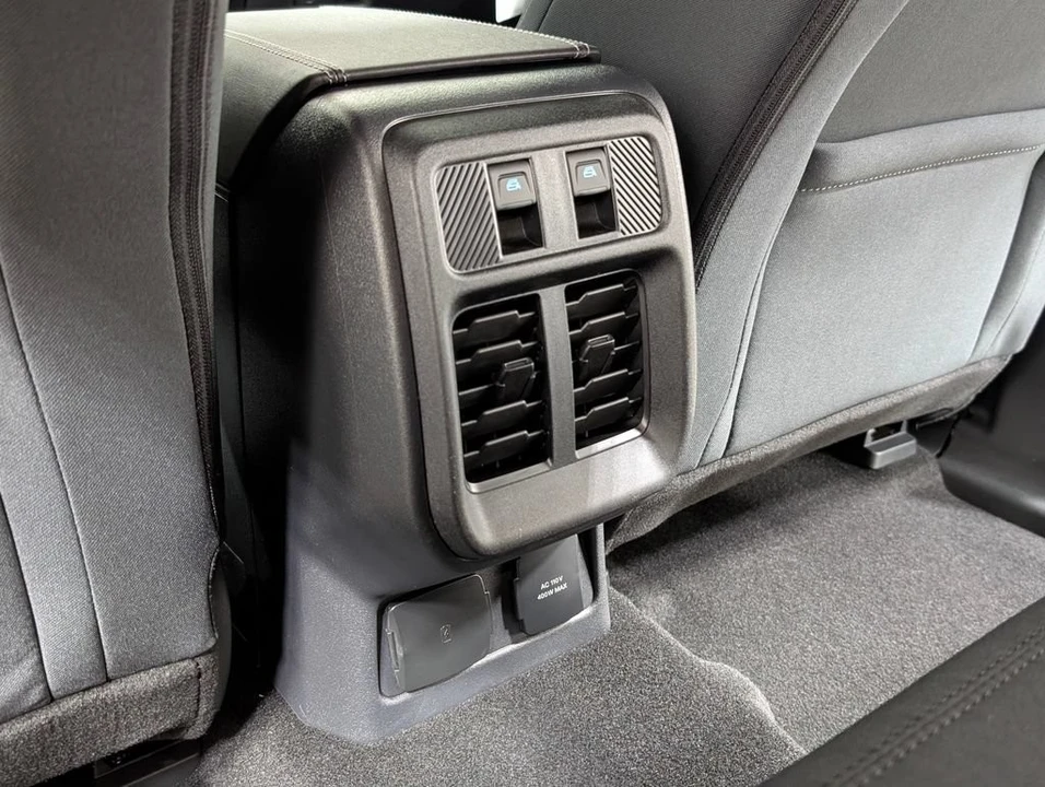 2026 Ford Bronco 6th Gen - Image 16 of 29