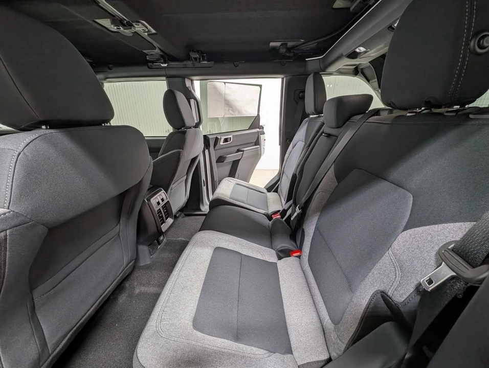 2026 Ford Bronco 6th Gen - Image 14 of 29