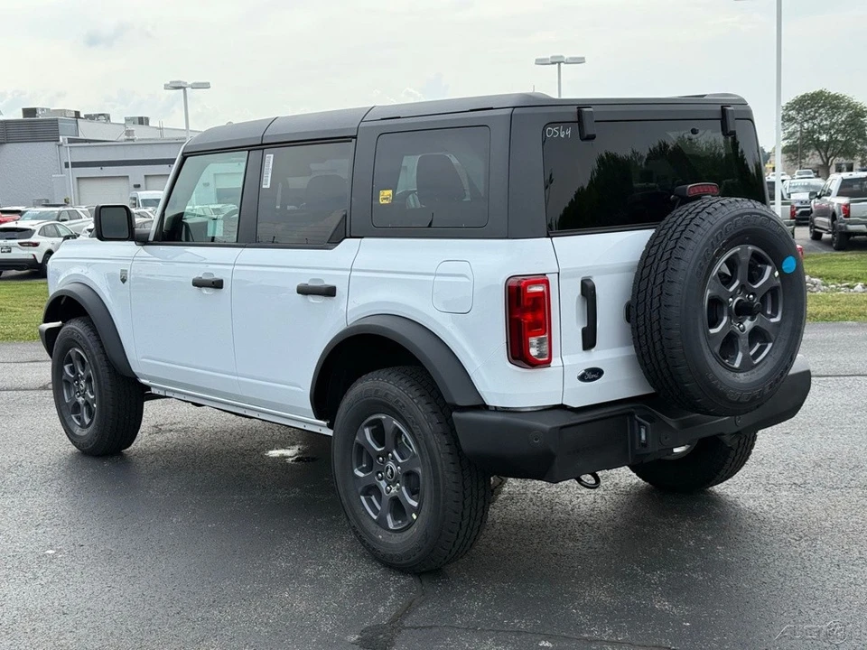 2026 Ford Bronco 6th Gen - Image 3 of 12