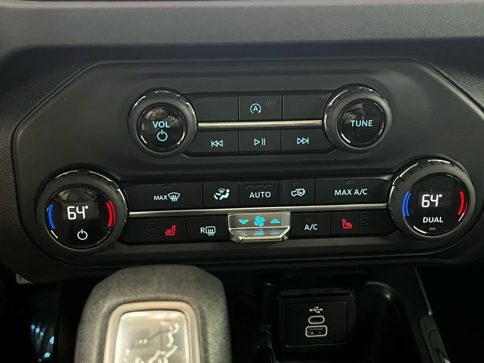 2026 Ford Bronco 6th Gen - Image 5 of 12