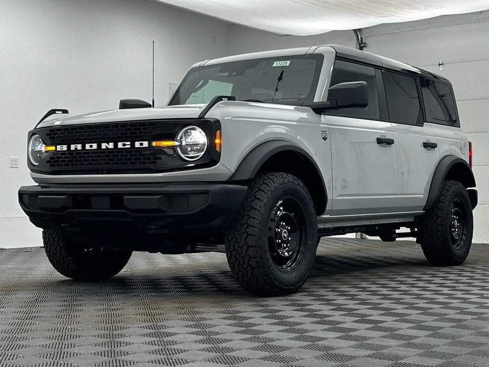 2026 Ford Bronco 6th Gen - Image 9 of 12