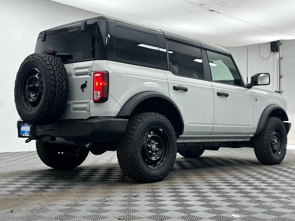 2026 Ford Bronco 6th Gen - Image 7 of 12
