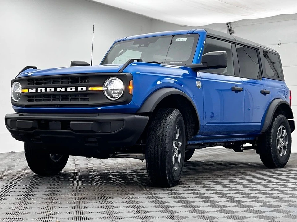 2026 Ford Bronco 6th Gen - Image 12 of 12