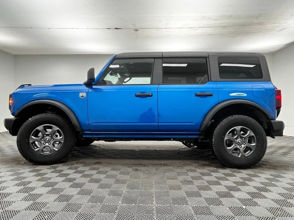 2026 Ford Bronco 6th Gen - Image 11 of 12