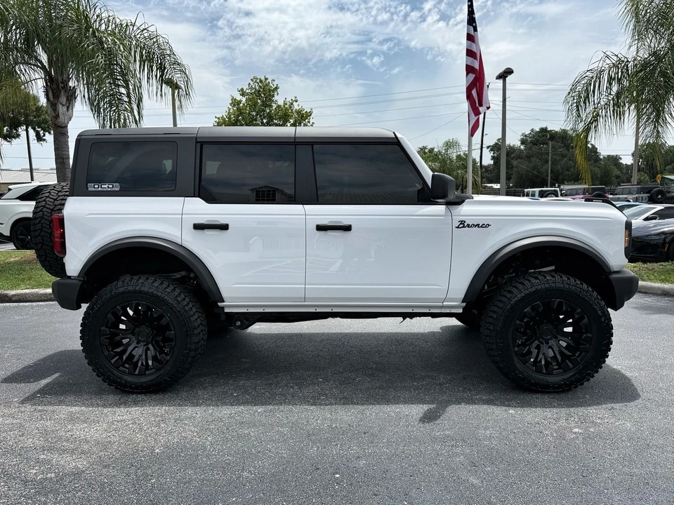 2026 Ford Bronco 6th Gen - Image 9 of 12