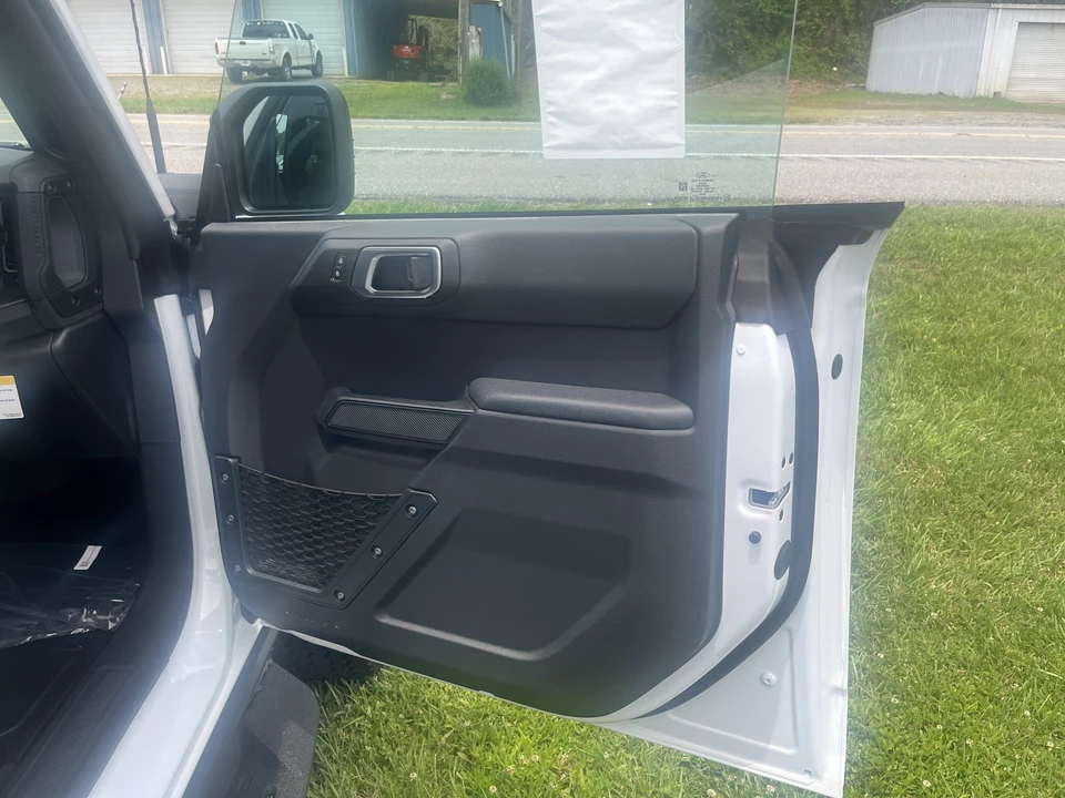 2026 Ford Bronco 6th Gen - Image 27 of 31