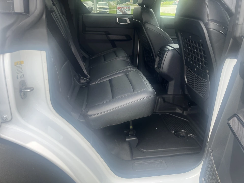 2026 Ford Bronco 6th Gen - Image 28 of 31
