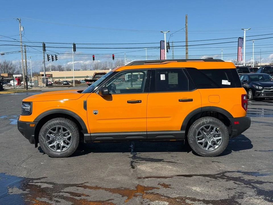 2026 Ford Bronco 6th Gen - Image 2 of 24