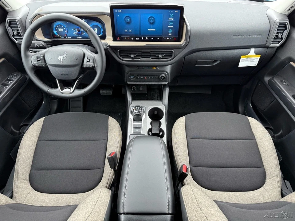 2026 Ford Bronco 6th Gen - Image 22 of 24