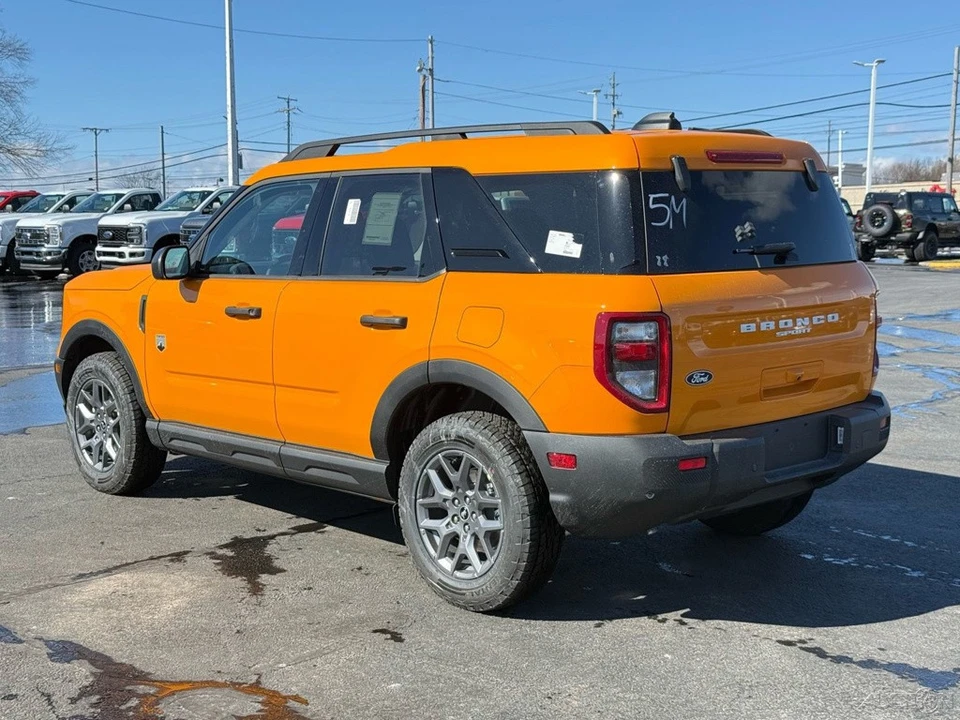 2026 Ford Bronco 6th Gen - Image 3 of 24