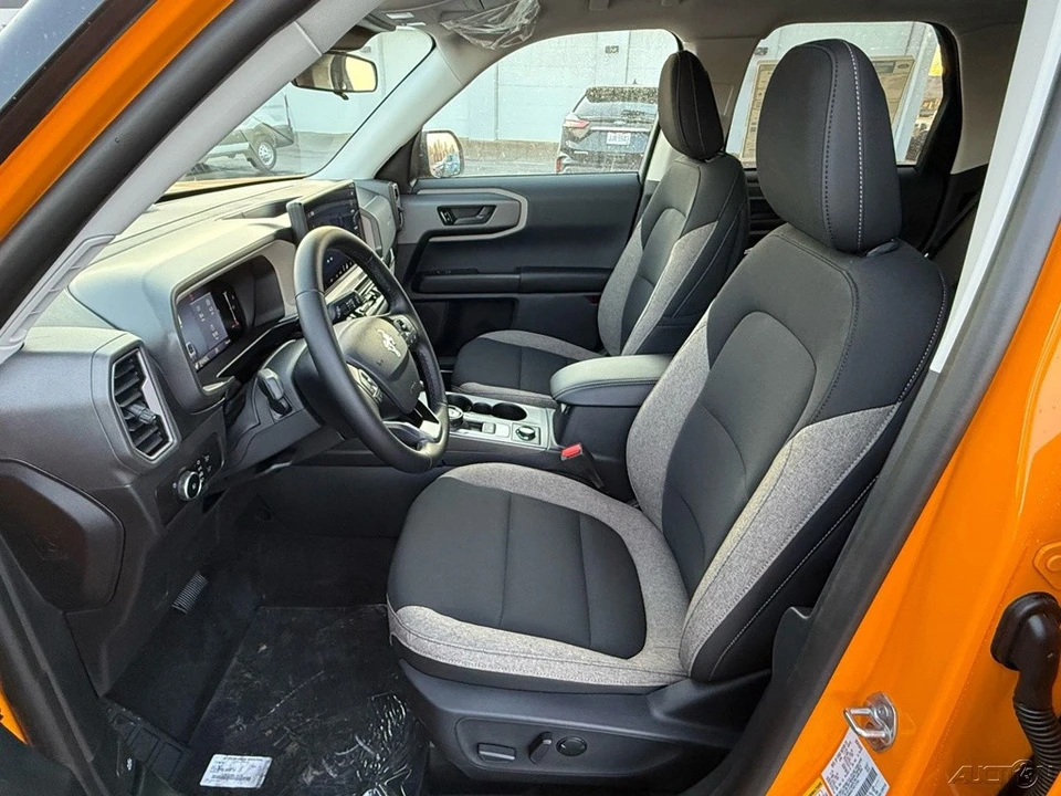 2026 Ford Bronco 6th Gen - Image 15 of 24