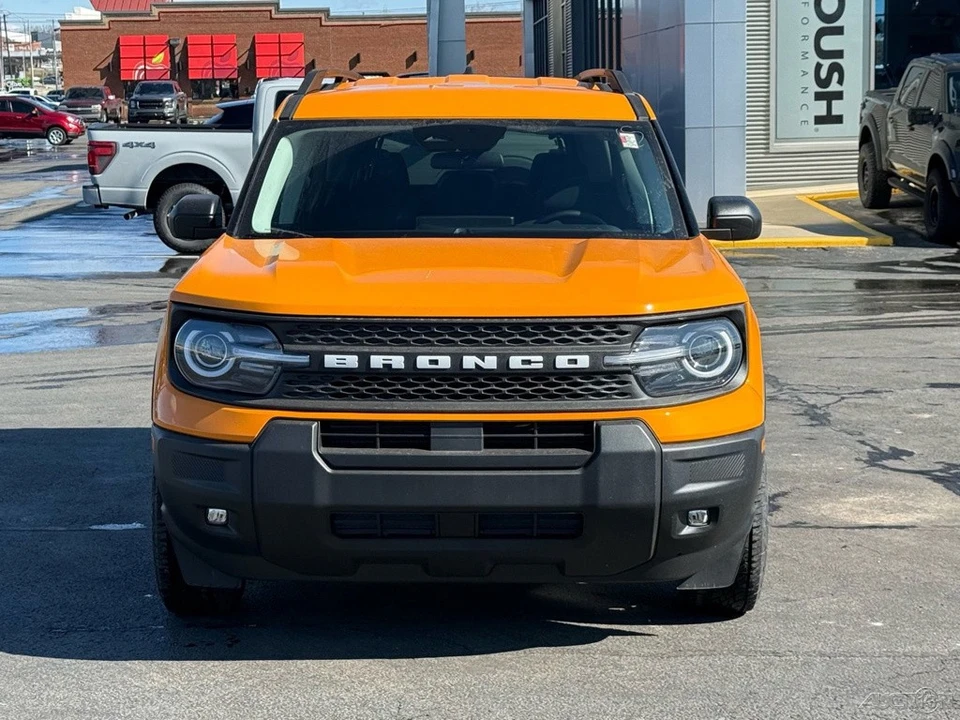 2026 Ford Bronco 6th Gen - Image 10 of 24