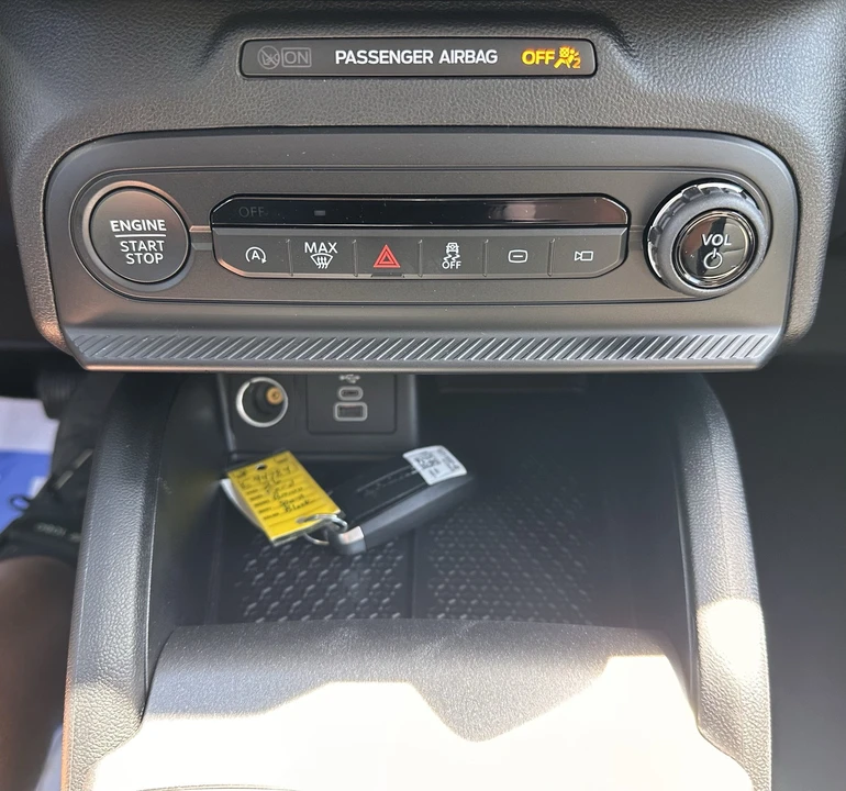 2026 Ford Bronco 6th Gen - Image 26 of 29