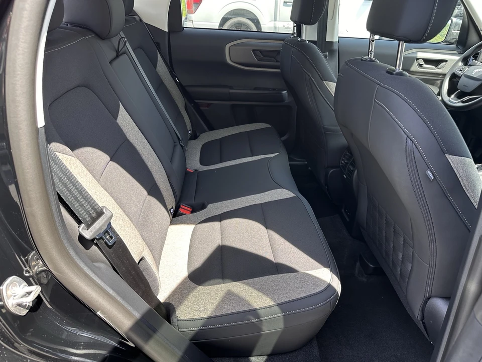 2026 Ford Bronco 6th Gen - Image 16 of 29