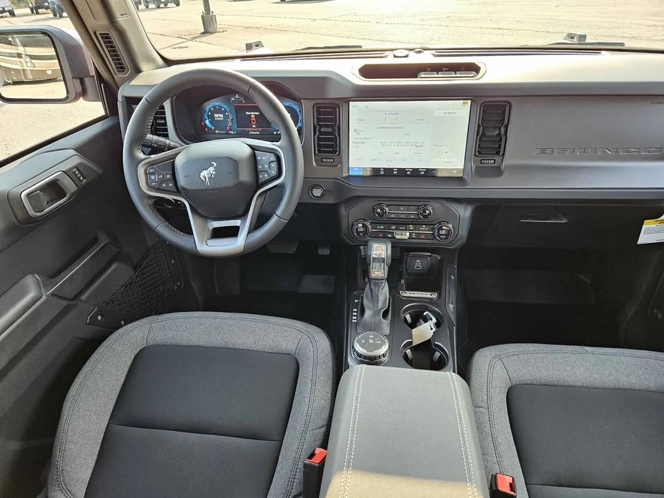 2026 Ford Bronco 6th Gen - Image 9 of 19