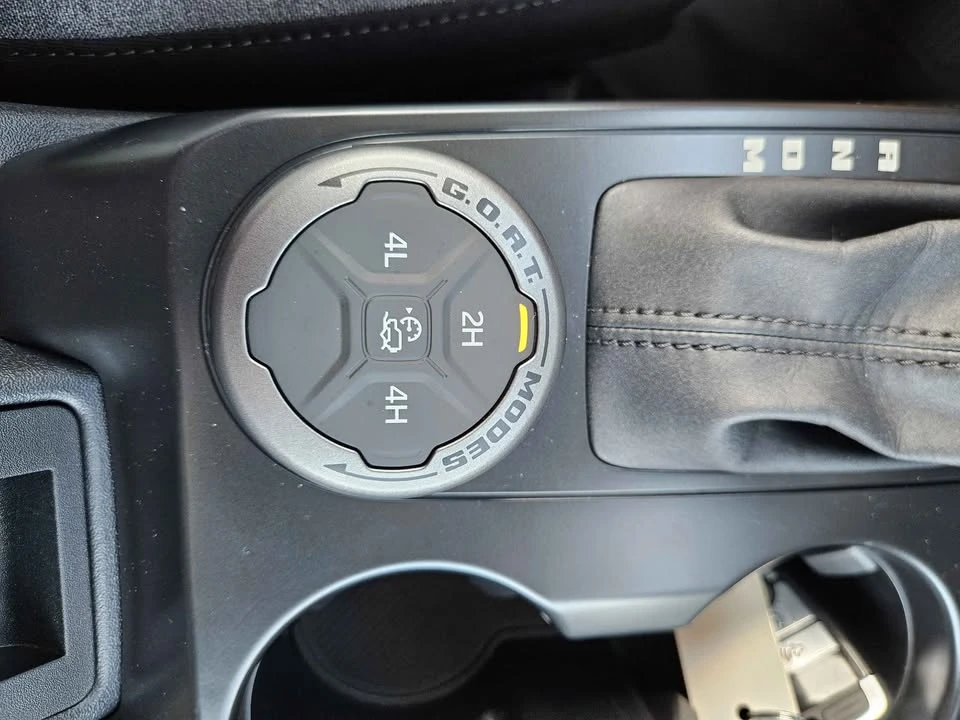 2026 Ford Bronco 6th Gen - Image 12 of 19