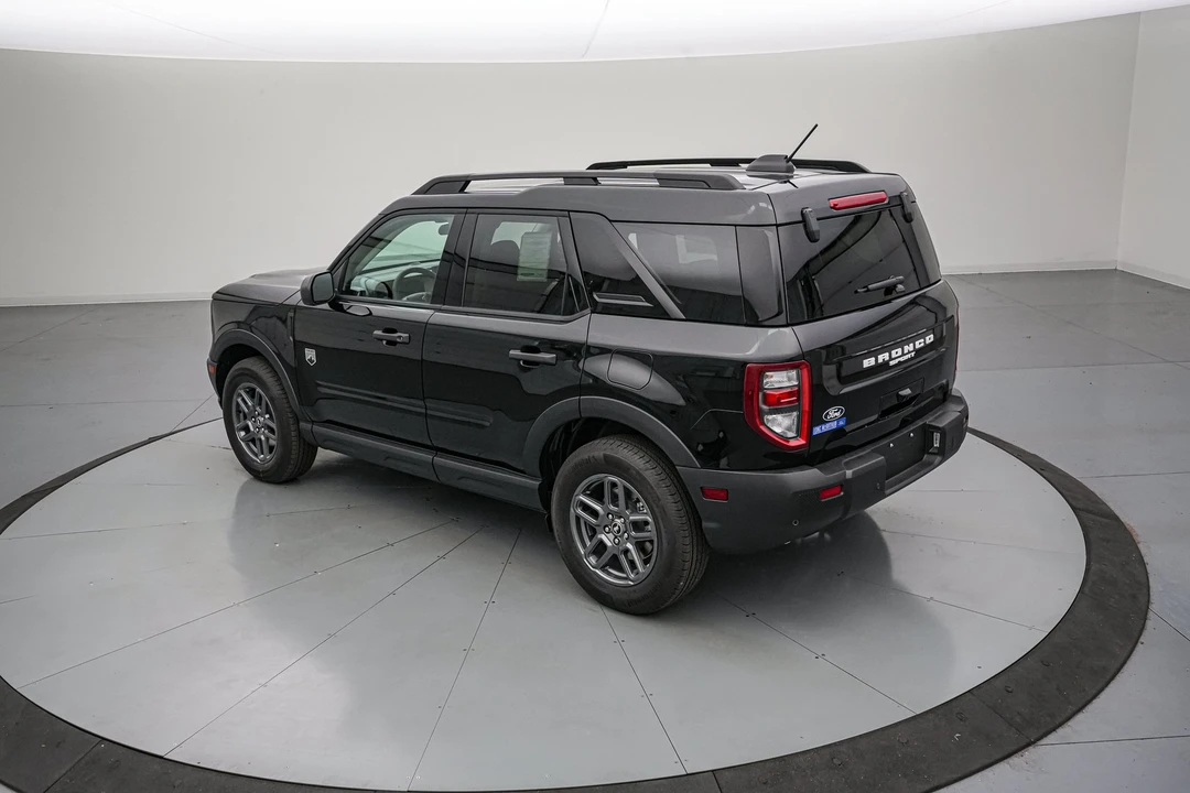 2026 Ford Bronco 6th Gen - Image 7 of 29