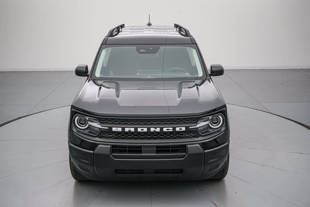 2026 Ford Bronco 6th Gen - Image 10 of 29