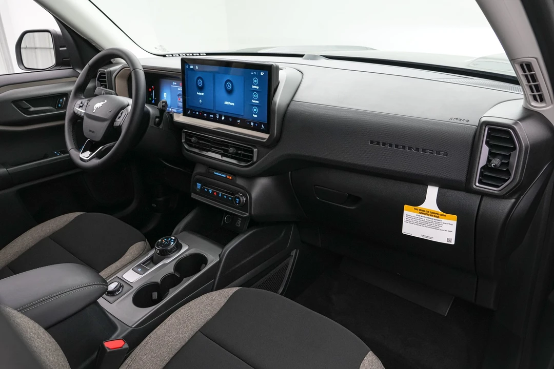 2026 Ford Bronco 6th Gen - Image 26 of 29