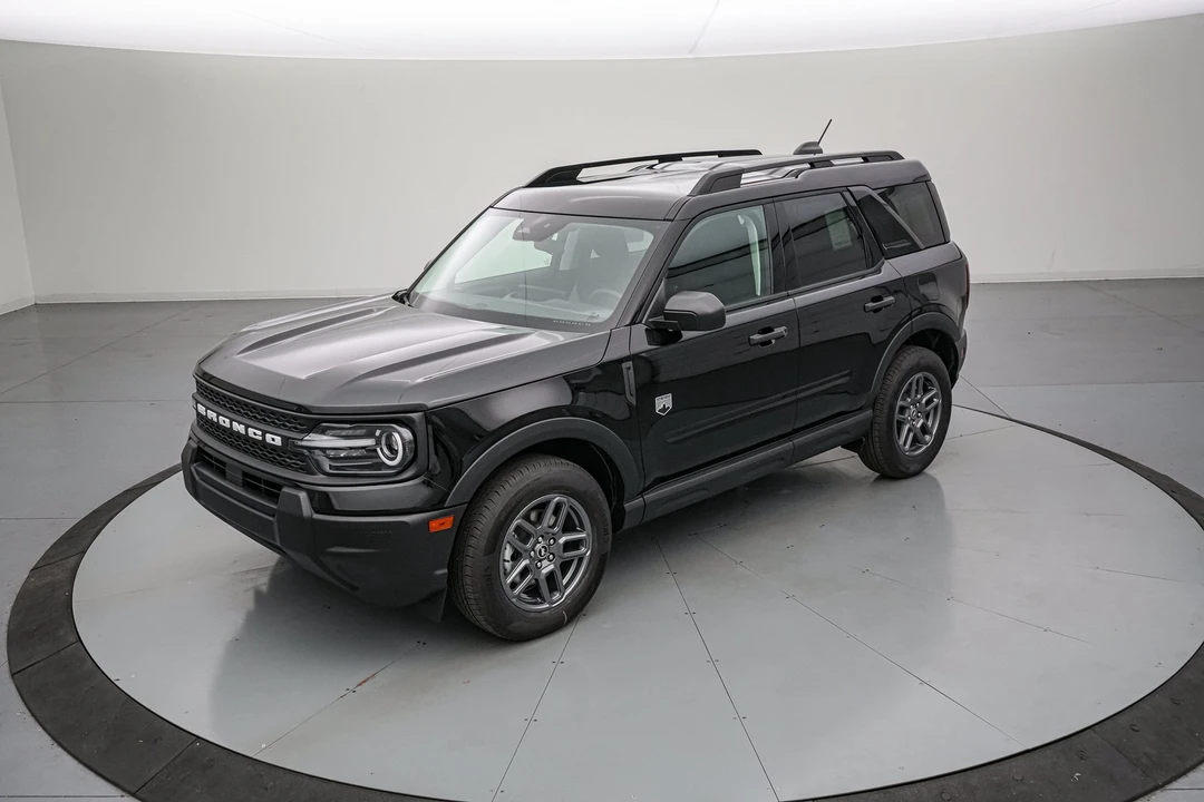 2026 Ford Bronco 6th Gen - Image 9 of 29