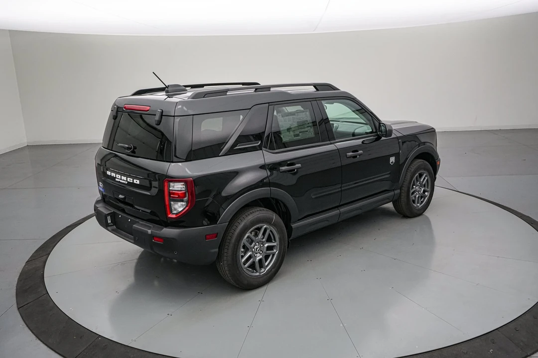 2026 Ford Bronco 6th Gen - Image 5 of 29