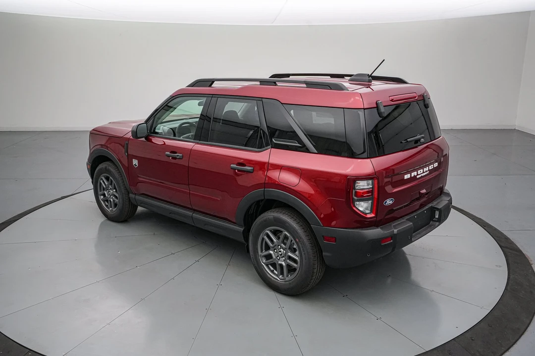 2026 Ford Bronco 6th Gen - Image 7 of 28