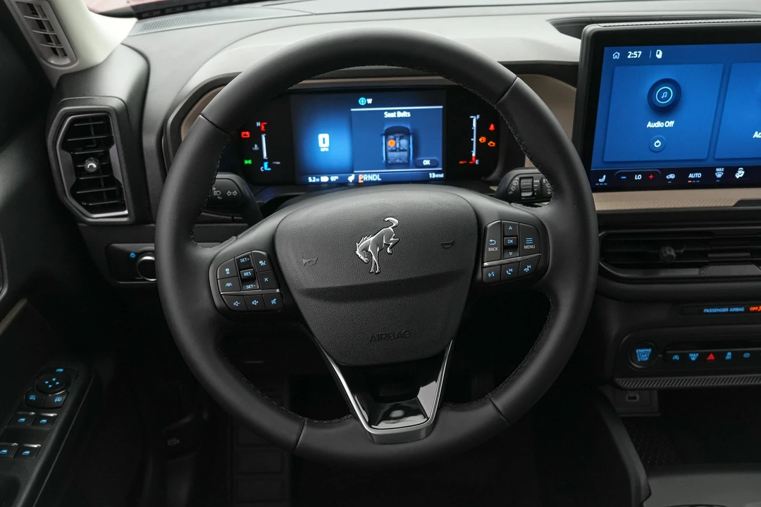2026 Ford Bronco 6th Gen - Image 15 of 28