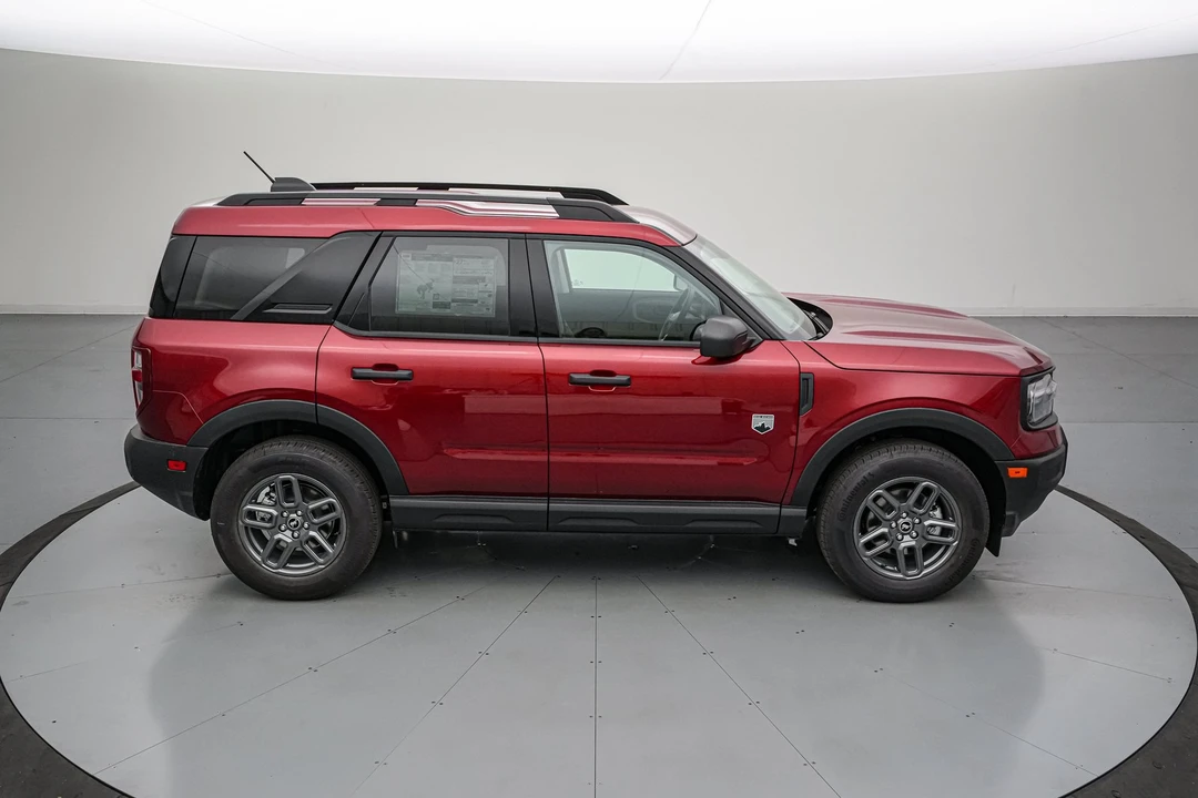 2026 Ford Bronco 6th Gen - Image 4 of 28