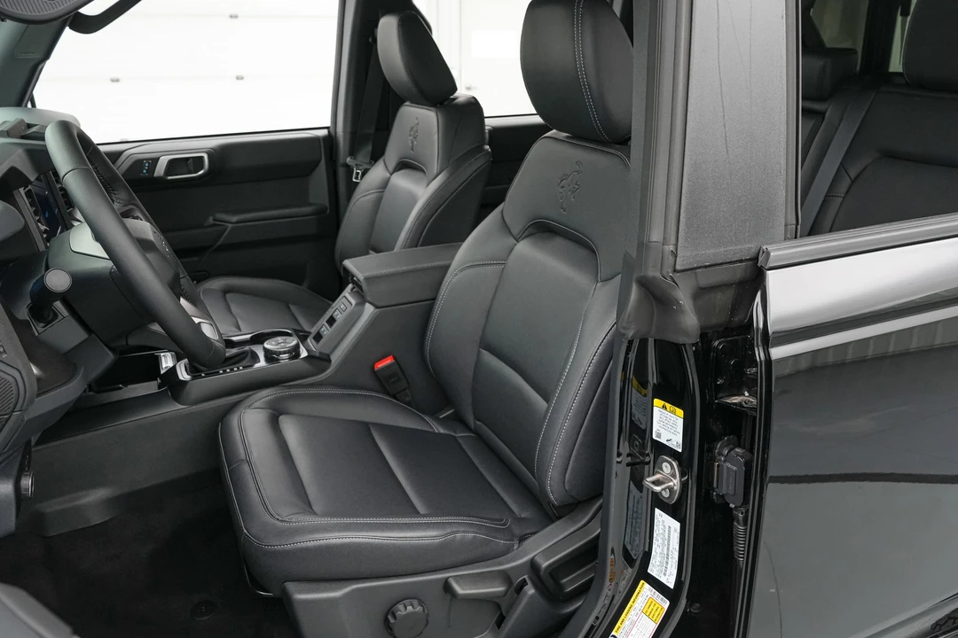 2026 Ford Bronco 6th Gen - Image 14 of 30