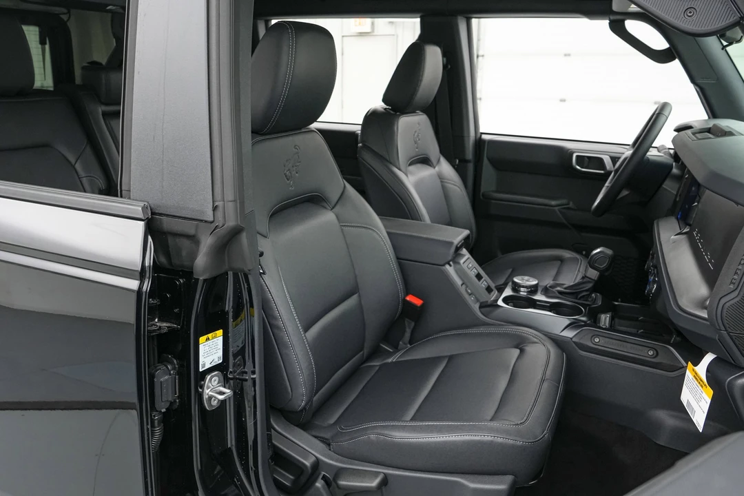 2026 Ford Bronco 6th Gen - Image 27 of 30