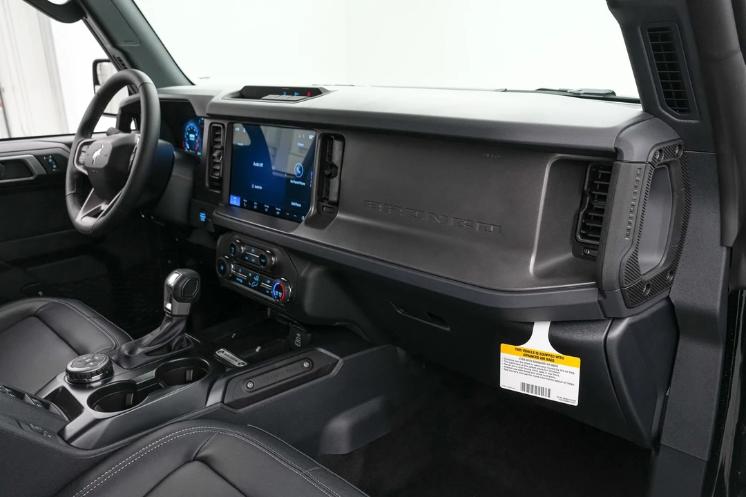 2026 Ford Bronco 6th Gen - Image 27 of 29