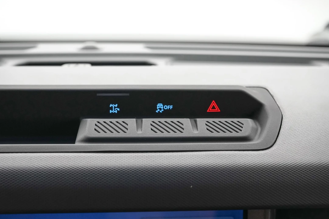 2026 Ford Bronco 6th Gen - Image 18 of 21