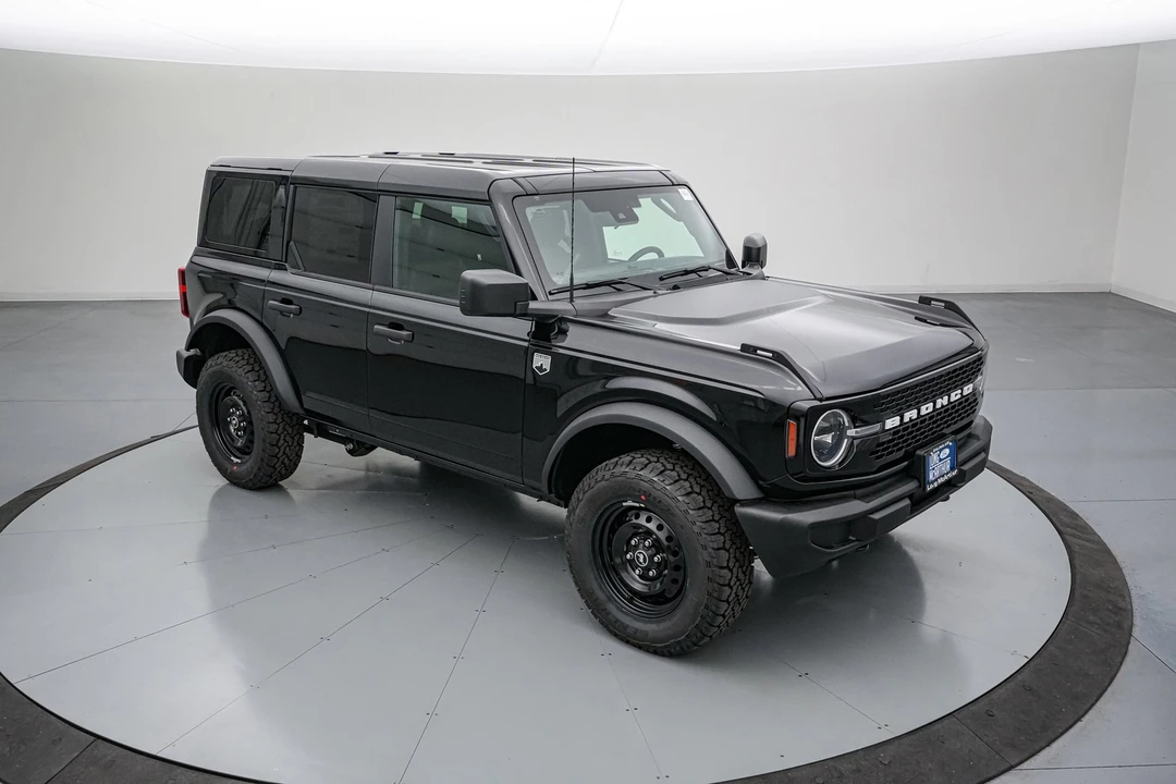 2026 Ford Bronco 6th Gen - Image 2 of 29