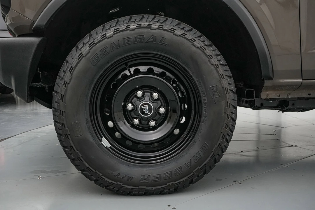 2026 Ford Bronco 6th Gen - Image 11 of 21