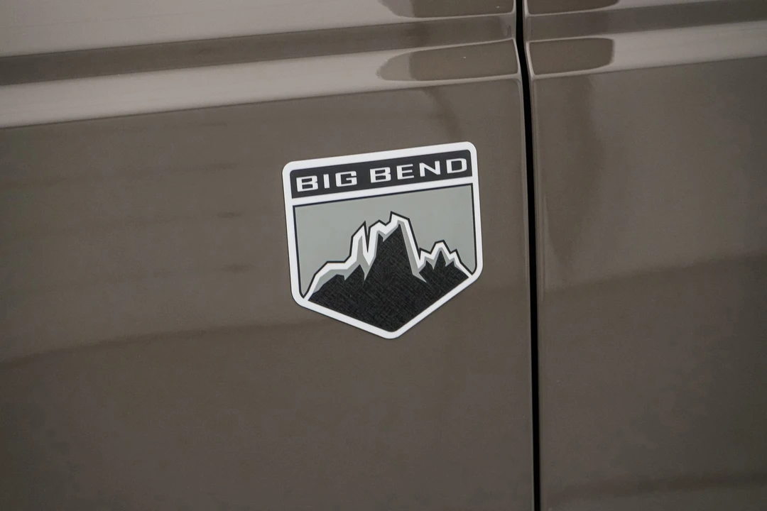 2026 Ford Bronco 6th Gen - Image 13 of 21