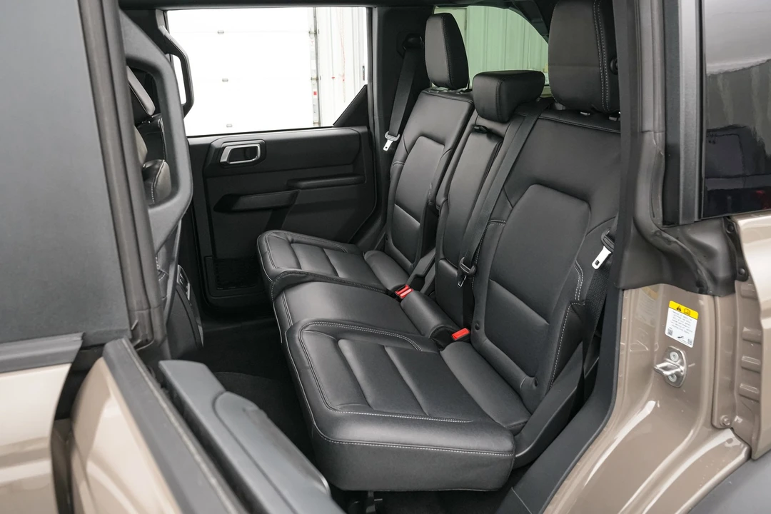 2026 Ford Bronco 6th Gen - Image 23 of 31