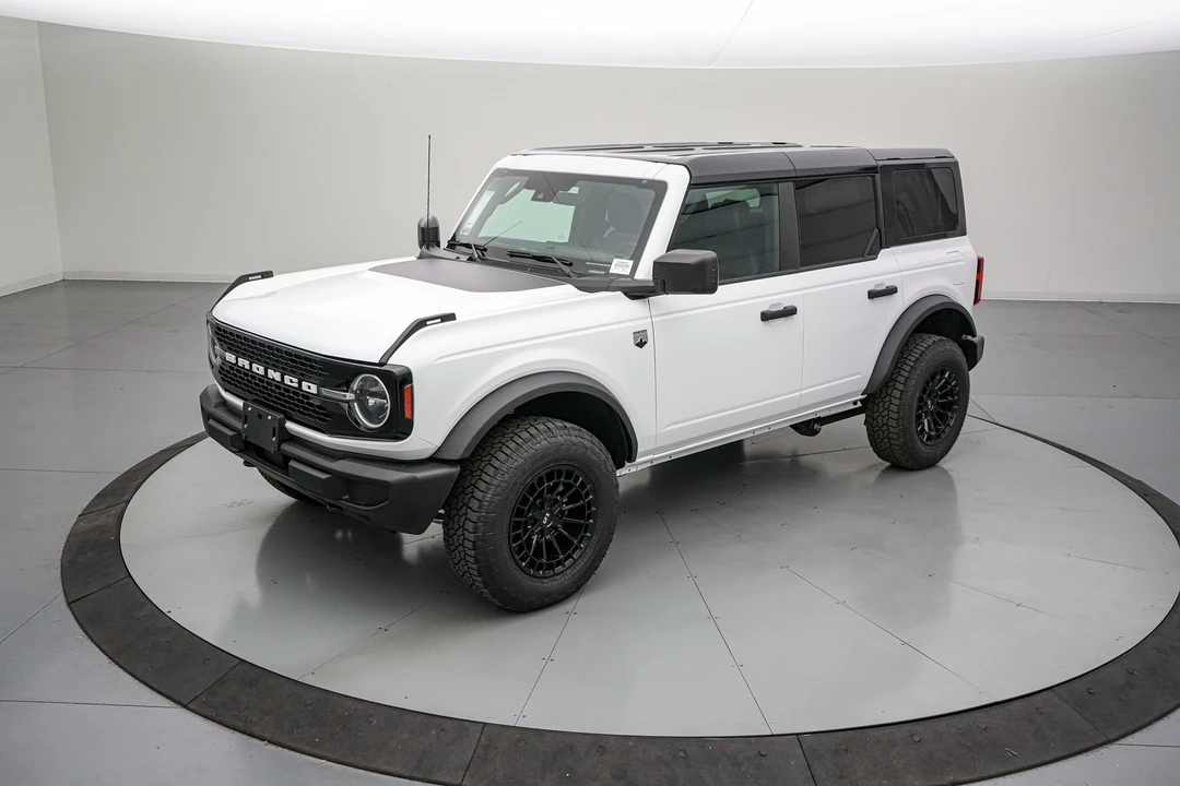 2026 Ford Bronco 6th Gen - Image 9 of 24