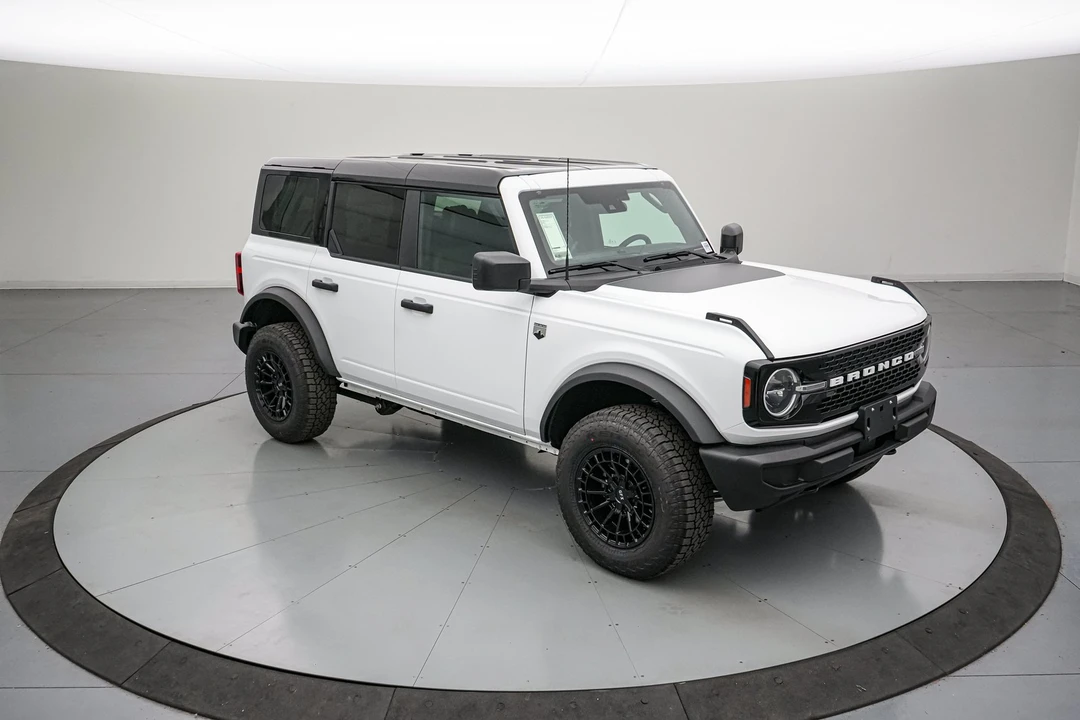 2026 Ford Bronco 6th Gen - Image 2 of 24
