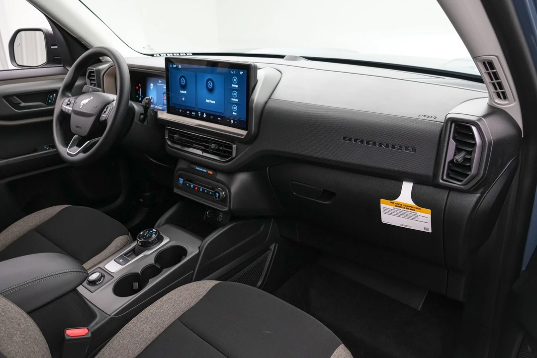 2026 Ford Bronco 6th Gen - Image 26 of 30