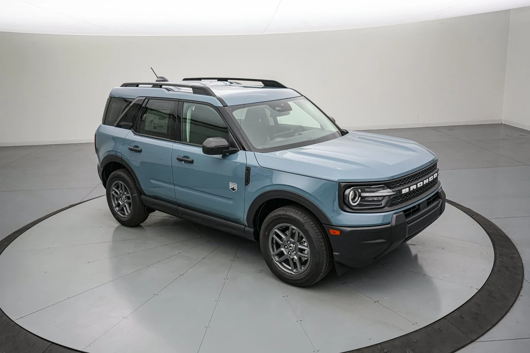 2026 Ford Bronco 6th Gen - Image 2 of 30