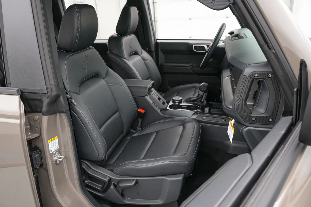 2026 Ford Bronco 6th Gen - Image 28 of 31