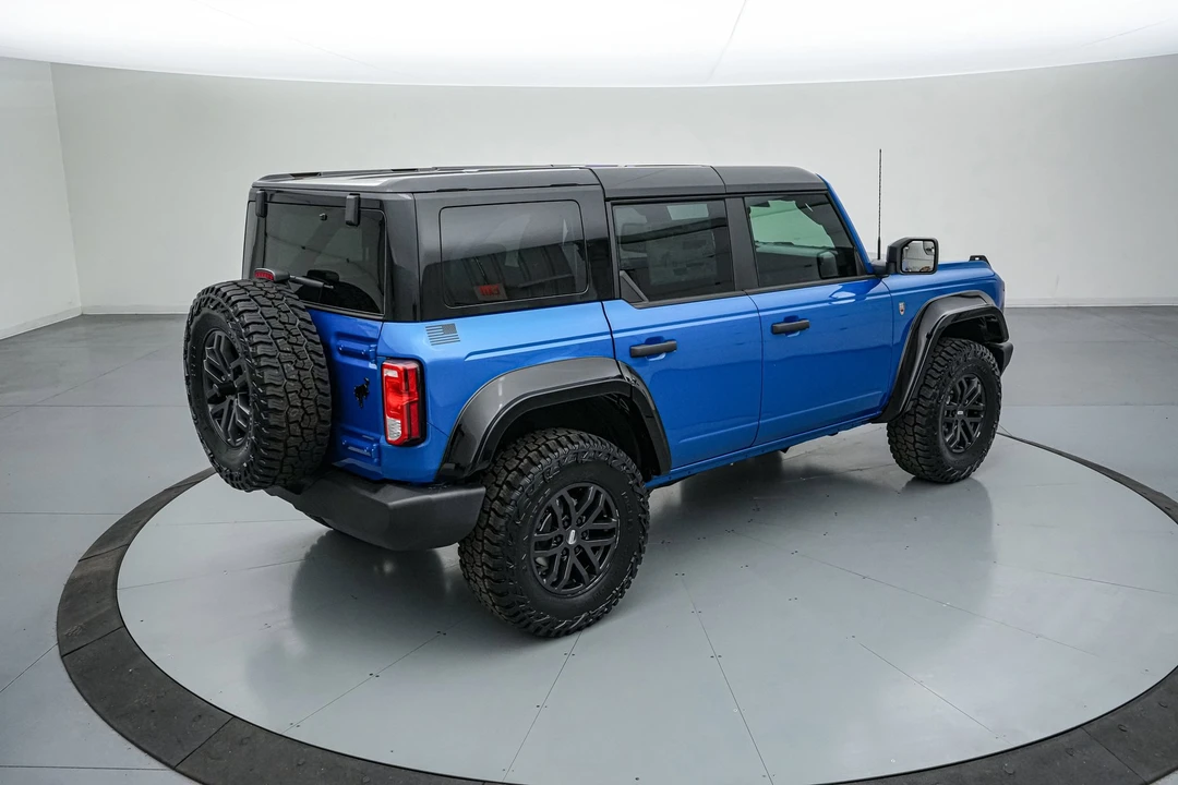 2026 Ford Bronco 6th Gen - Image 7 of 31