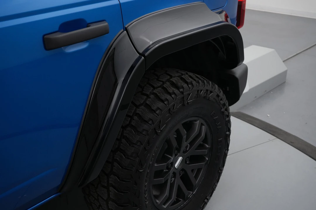 2026 Ford Bronco 6th Gen - Image 18 of 31