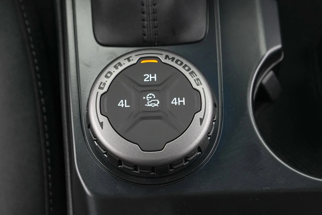 2026 Ford Bronco 6th Gen - Image 25 of 31
