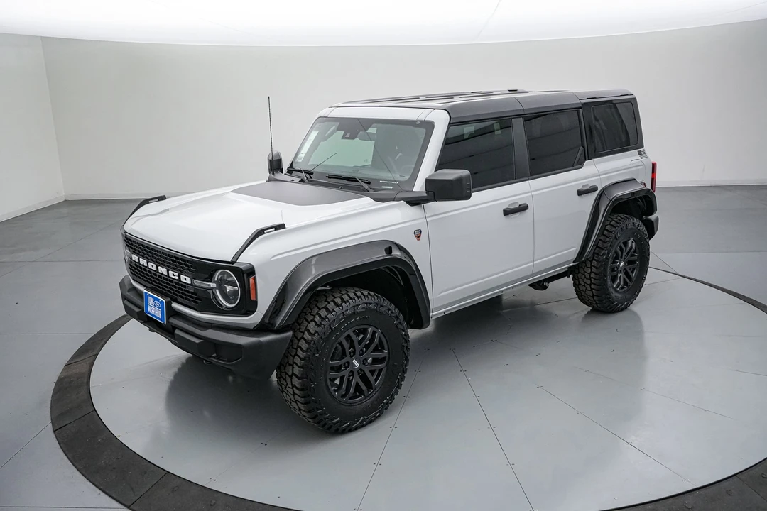 2026 Ford Bronco 6th Gen - Image 11 of 31