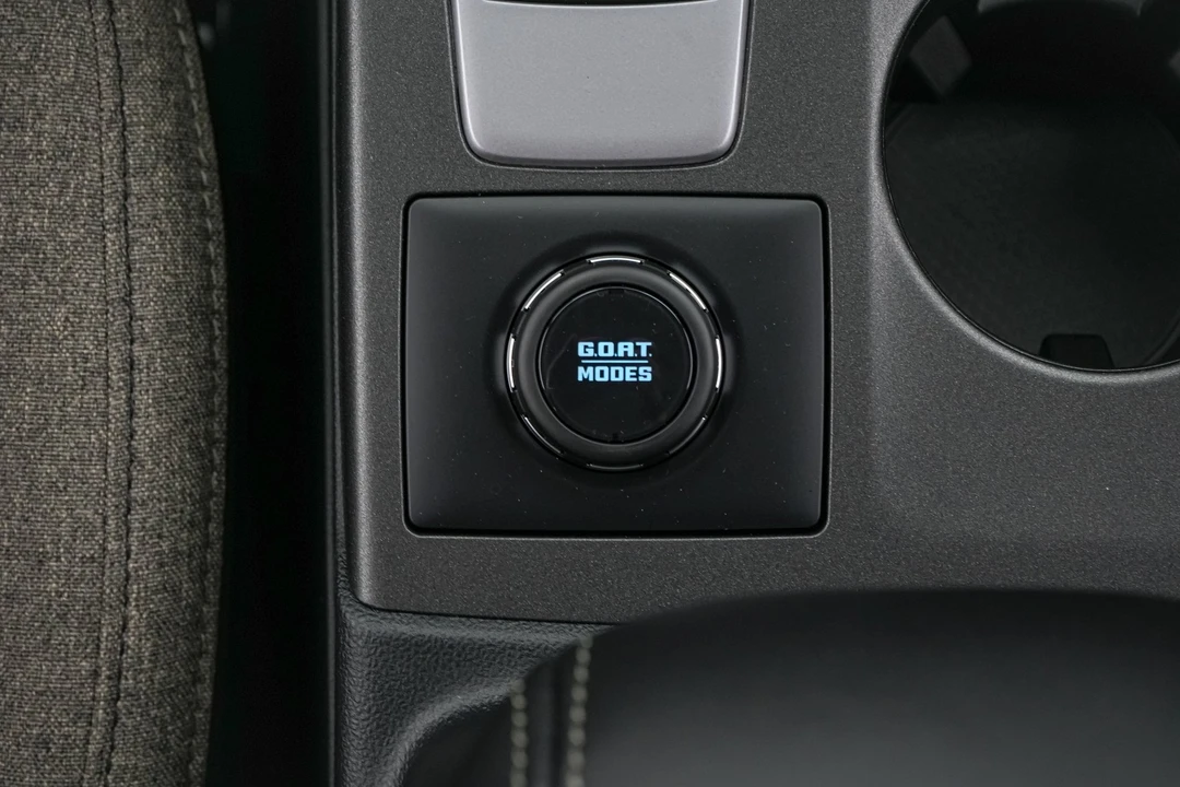 2026 Ford Bronco 6th Gen - Image 18 of 28