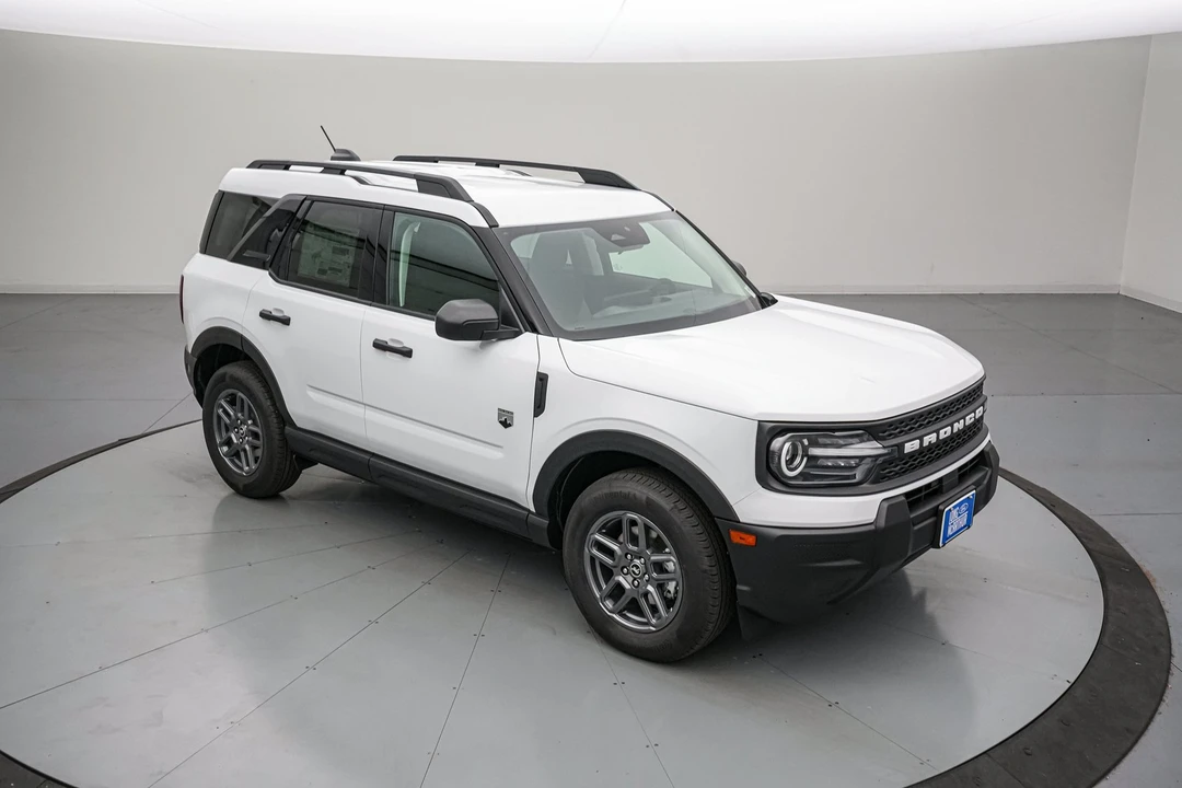 2026 Ford Bronco 6th Gen - Image 2 of 28