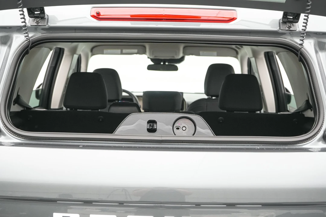 2026 Ford Bronco 6th Gen - Image 23 of 28