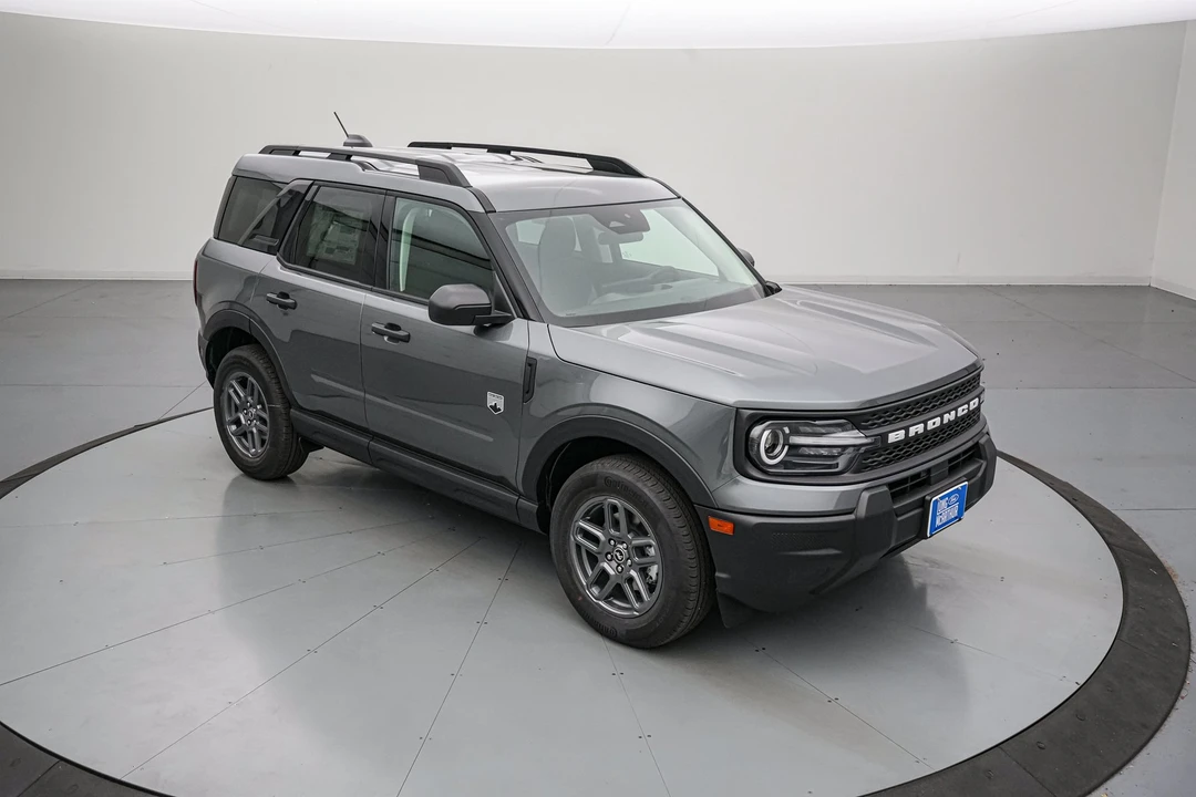 2026 Ford Bronco 6th Gen - Image 2 of 28